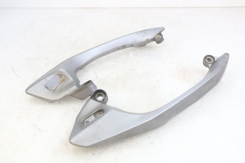 photo de POIGNEE ARRIERE SYM GTS EFI 125 (2012 - 2016) - Vue principale