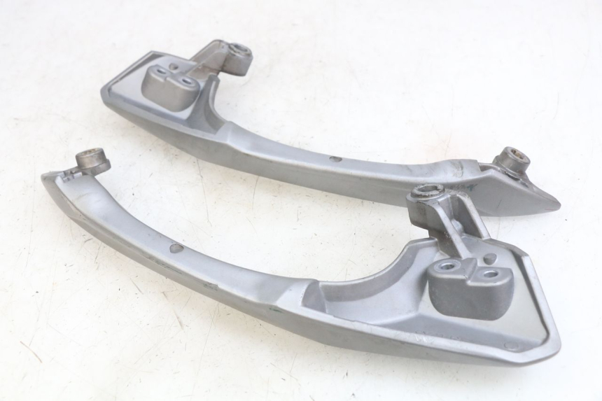 photo de POIGNEE ARRIERE SYM GTS EFI 125 (2012 - 2016) - Gros plan technique