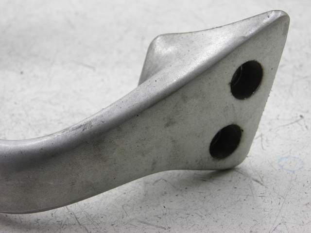 photo de POIGNEE ARRIERE HONDA CB SEVEN FITTY 750 (1992 - 2003) - Détail de la pièce