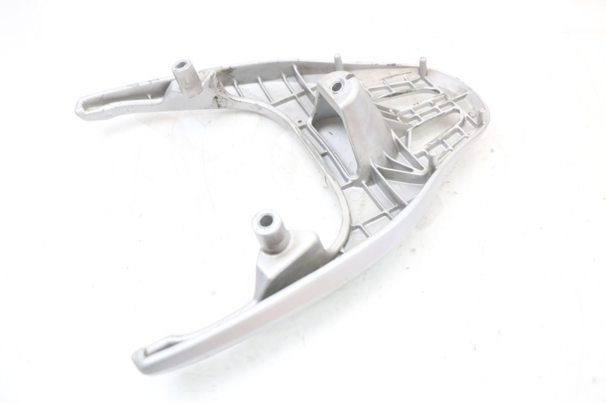 photo de POIGNEE ARRIERE HONDA NES AROBASE 125 (2000 - 2003) - État de surface