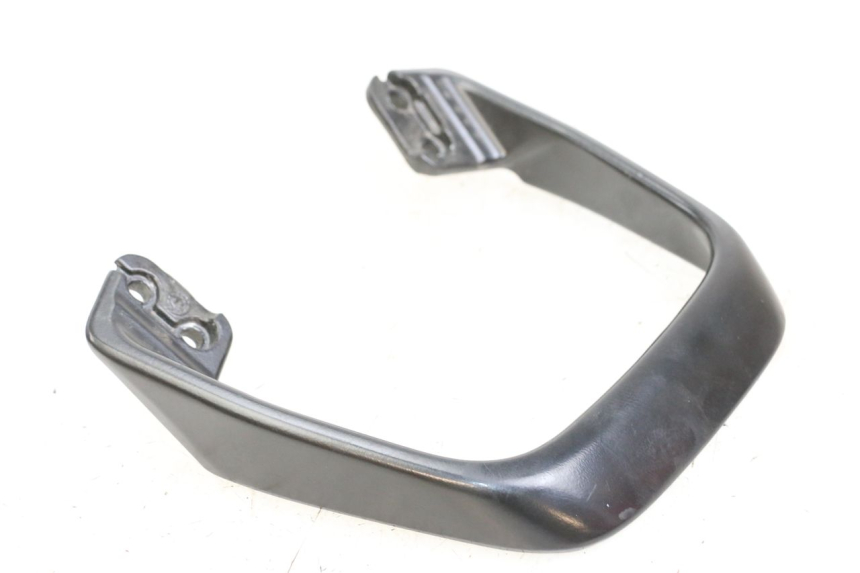 photo de POIGNEE ARRIERE HUSQVARNA SVARTPILEN 401 (2018 - 2023) - Gros plan technique