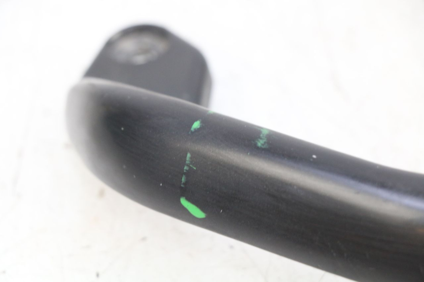 photo de POIGNEE ARRIERE PEUGEOT KISBEE 2T 50 (2010 - 2017) - Gros plan technique