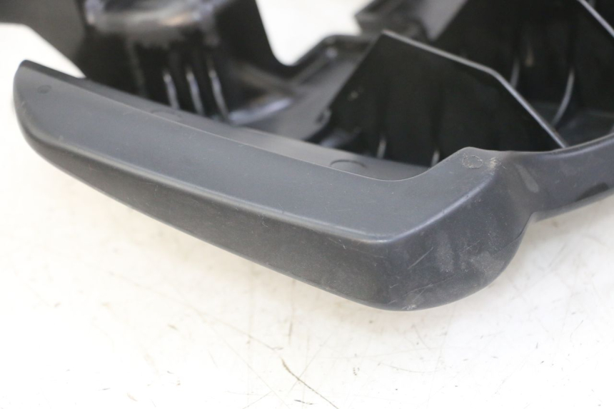 photo de POIGNEE ARRIERE MBK BOOSTER SPIRIT NAKED 50 (2004 - 2017) - Points de fixation