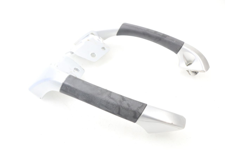 photo de POIGNEE ARRIERE PIAGGIO MP3 LT 300 (2010 - 2016) - Vue principale