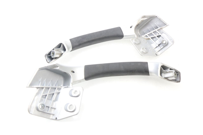 photo de POIGNEE ARRIERE PIAGGIO MP3 LT 300 (2010 - 2016) - Détail de la pièce