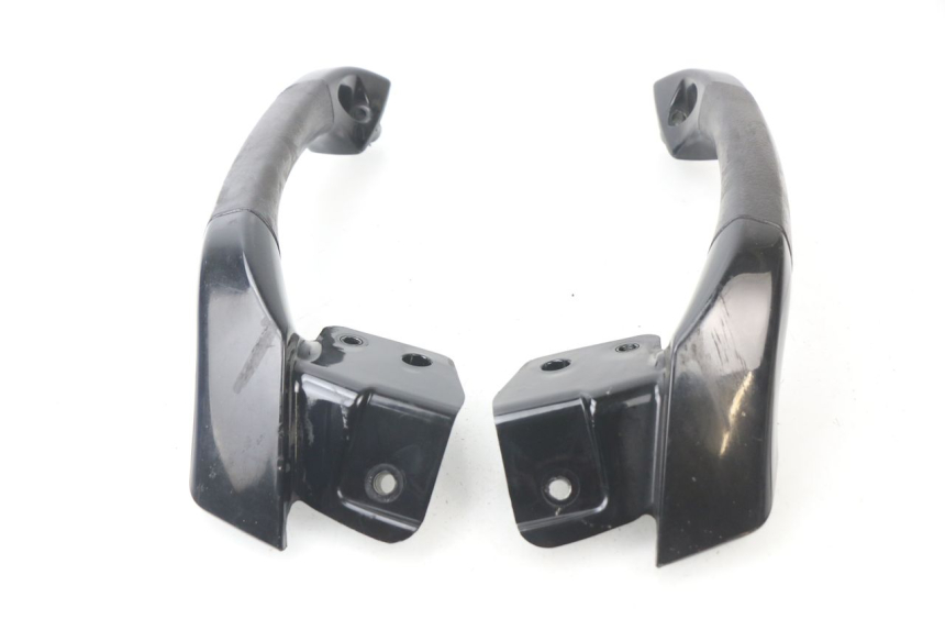 photo de POIGNEE ARRIERE PIAGGIO MP3 LT 400 (2007 - 2012) - Marquages et références