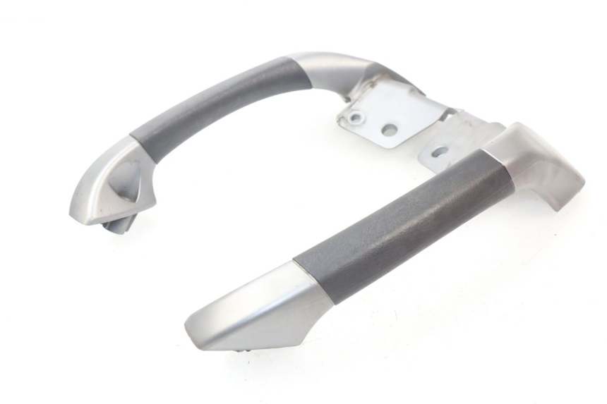 photo de POIGNEE ARRIERE PIAGGIO MP3 125 (2006 - 2014) - Zoom état d’usage