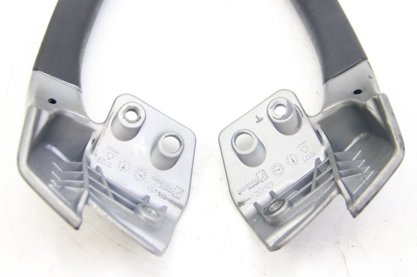 photo de POIGNEE ARRIERE PIAGGIO MP3 125 (2006 - 2014) - Zoom état d’usage