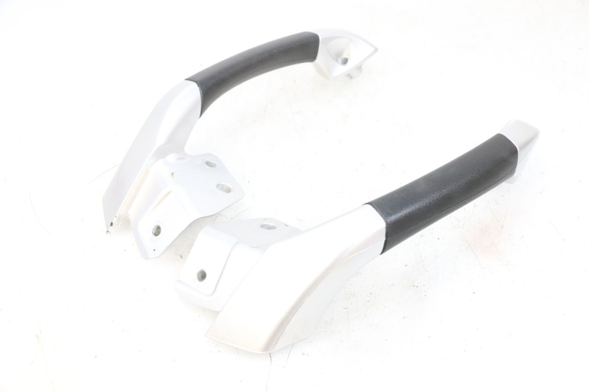 photo de POIGNEE ARRIERE PIAGGIO MP3 RL 250 (2006 - 2010) - Pièce contrôlée