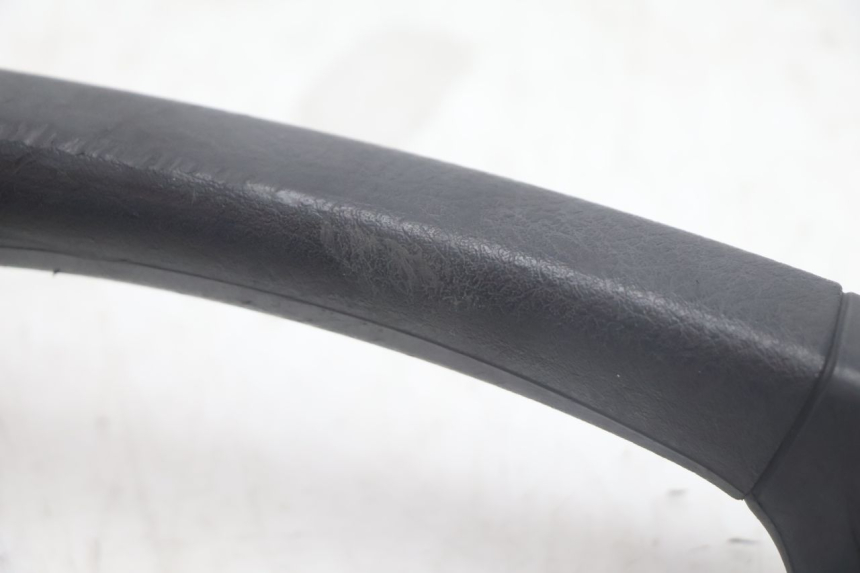 photo de POIGNEE ARRIERE PIAGGIO MP3 500 (2011 - 2015) - Vue d’ensemble