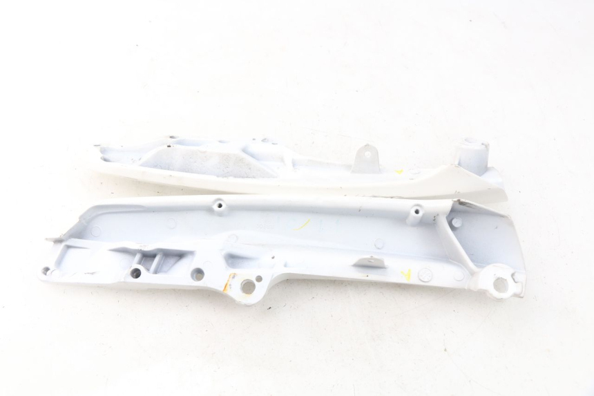 photo de POIGNEE ARRIERE MBK MW TRYPTIK 125 (2017 - 2022) - Autre angle de vue