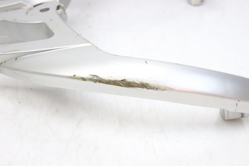 photo de POIGNEE ARRIERE KEEWAY OUTLOOK 125 (2007 - 2013) - Gros plan technique