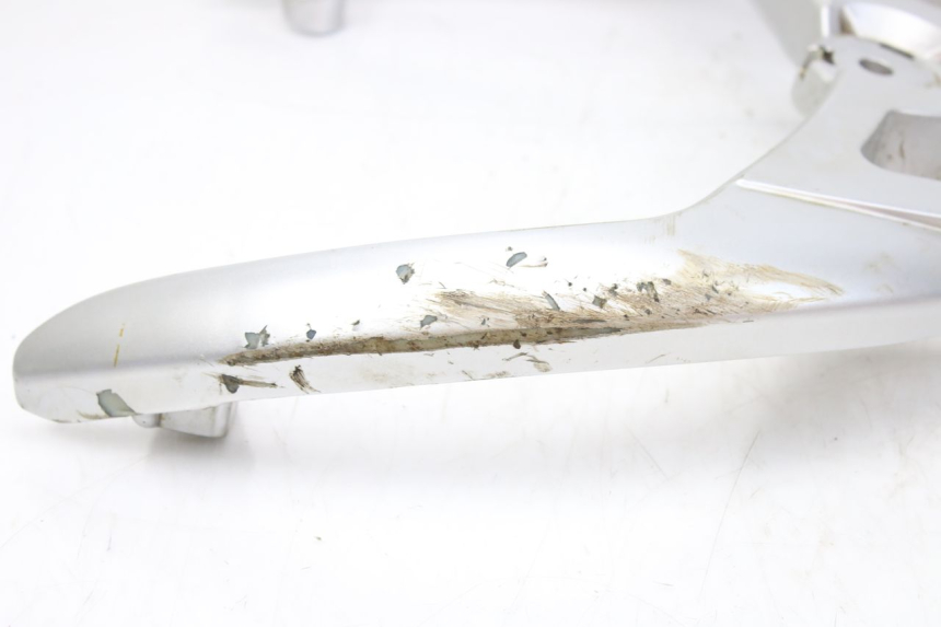 photo de POIGNEE ARRIERE KEEWAY OUTLOOK 125 (2007 - 2013) - Points de fixation