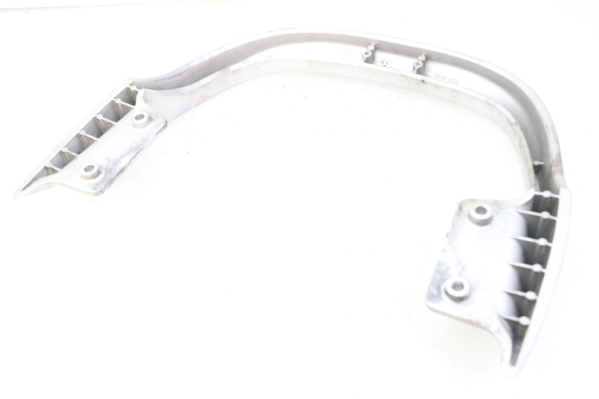 photo de POIGNEE ARRIERE PEUGEOT CITYSTAR 125 (2011 - 2017) - Autre angle de vue