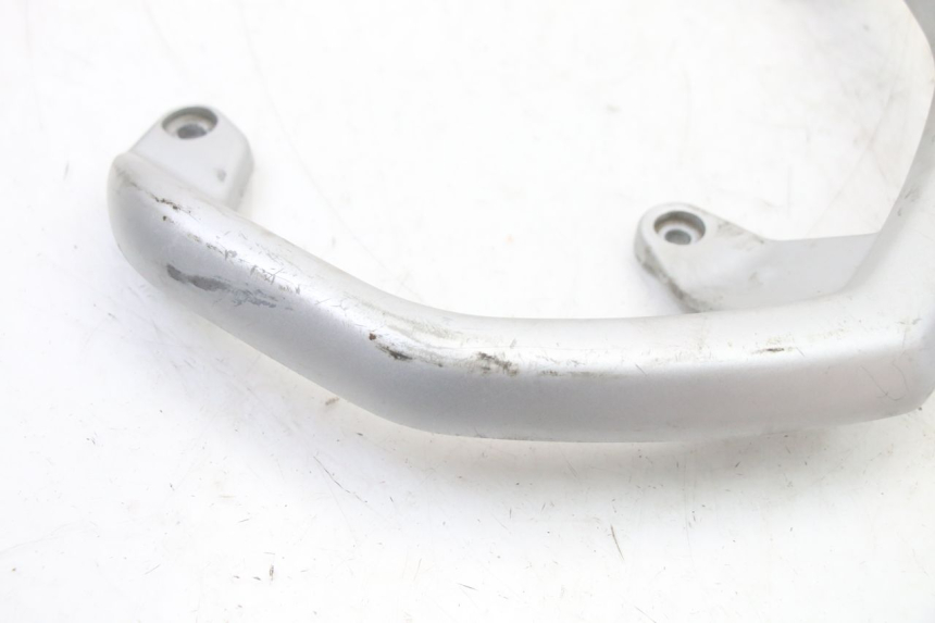 photo de POIGNEE ARRIERE PEUGEOT KISBEE 4T 50 (2018 - 2022) - Gros plan technique