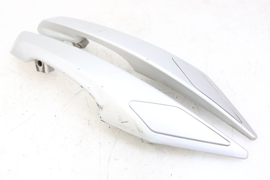 photo de POIGNEE ARRIERE PEUGEOT SATELIS 125 (2010 - 2012) - Vue produit