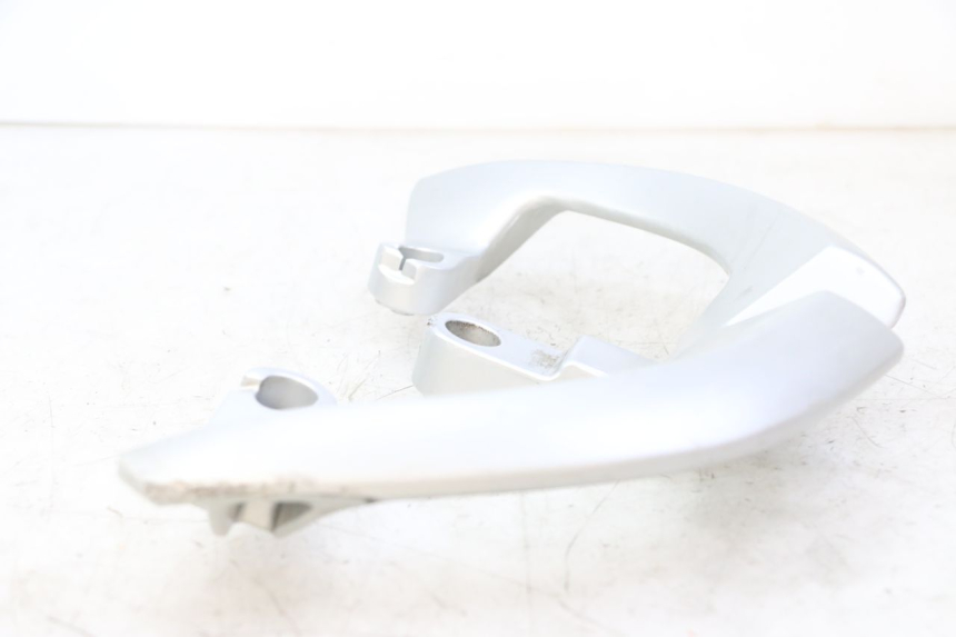 photo de POIGNEE ARRIERE PEUGEOT VIVACITY 125 (2010 - 2017) - Zoom état d’usage