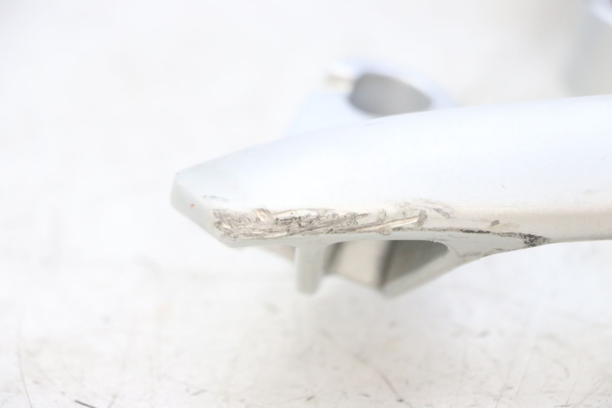 photo de POIGNEE ARRIERE PEUGEOT VIVACITY 125 (2010 - 2017) - Autre angle de vue