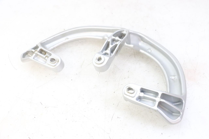 photo de POIGNEE ARRIERE PEUGEOT VIVACITY 125 (2010 - 2017) - Gros plan technique