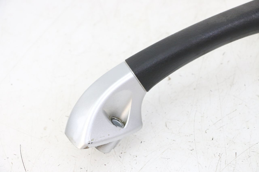 photo de POIGNEE ARRIERE PIAGGIO MP3 LT 400 (2007 - 2012) - Détails caractéristiques