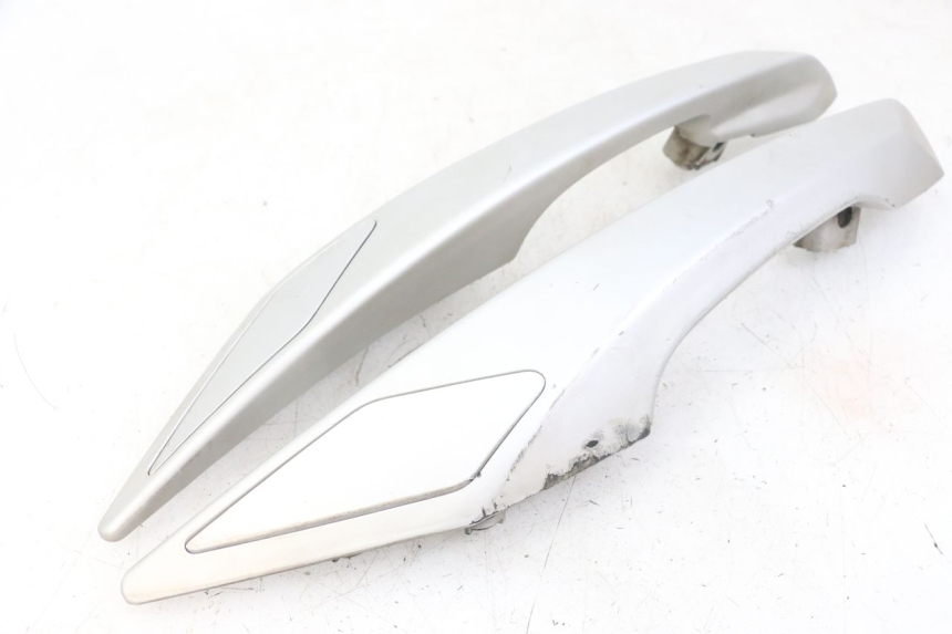 photo de POIGNEE ARRIERE PEUGEOT SATELIS 125 (2013 - 2018) - Marquages et références