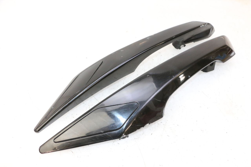 photo de POIGNEE ARRIERE PEUGEOT SATELIS 125 (2010 - 2012) - Zoom état d’usage