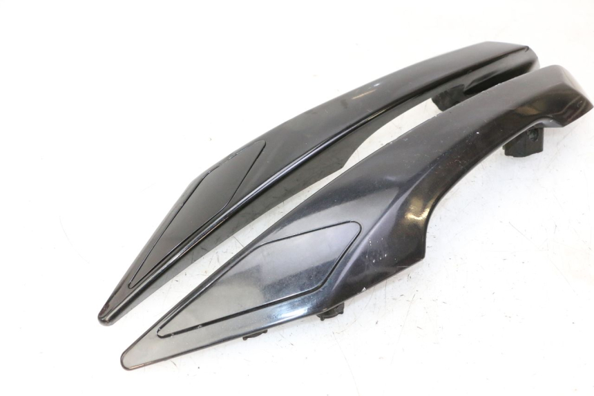 photo de POIGNEE ARRIERE PEUGEOT SATELIS 125 (2013 - 2018) - Vue principale