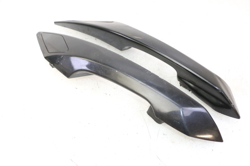 photo de POIGNEE ARRIERE PEUGEOT SATELIS 125 (2013 - 2018) - Vue produit