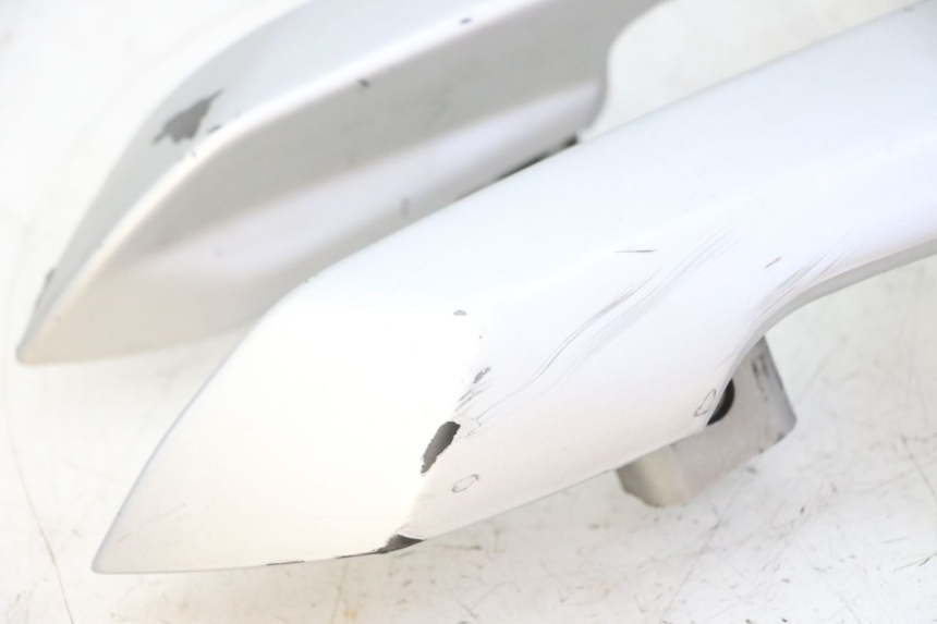 photo de POIGNEE ARRIERE PEUGEOT SATELIS 125 (2006 - 2009) - Pièce contrôlée