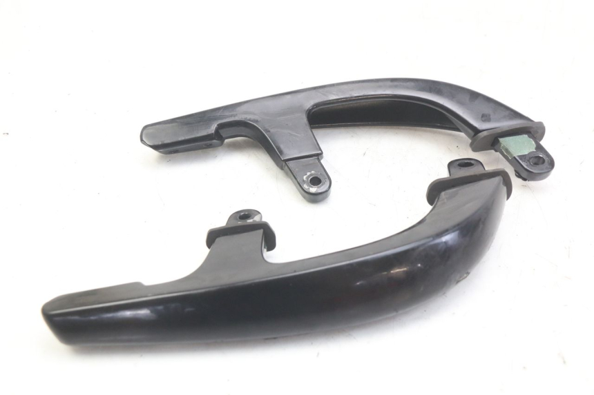 photo de POIGNEE ARRIERE MBK SKYCRUISER 125 (2006 - 2009) - Autre angle de vue