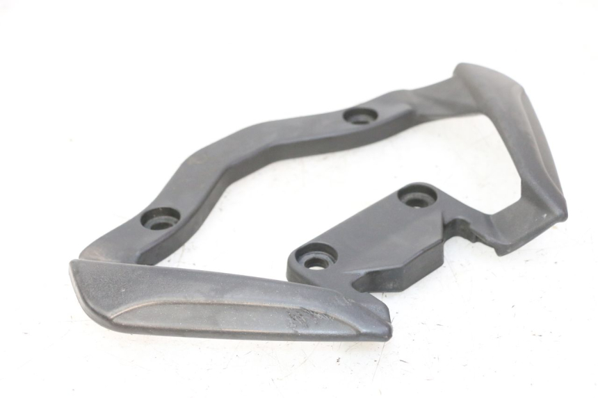 photo de POIGNEE ARRIERE APRILIA SR R 2T LC 50 (2018 - 2021) - Détail de la pièce