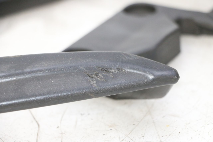 photo de POIGNEE ARRIERE APRILIA SR R 2T LC 50 (2018 - 2021) - Autre angle de vue