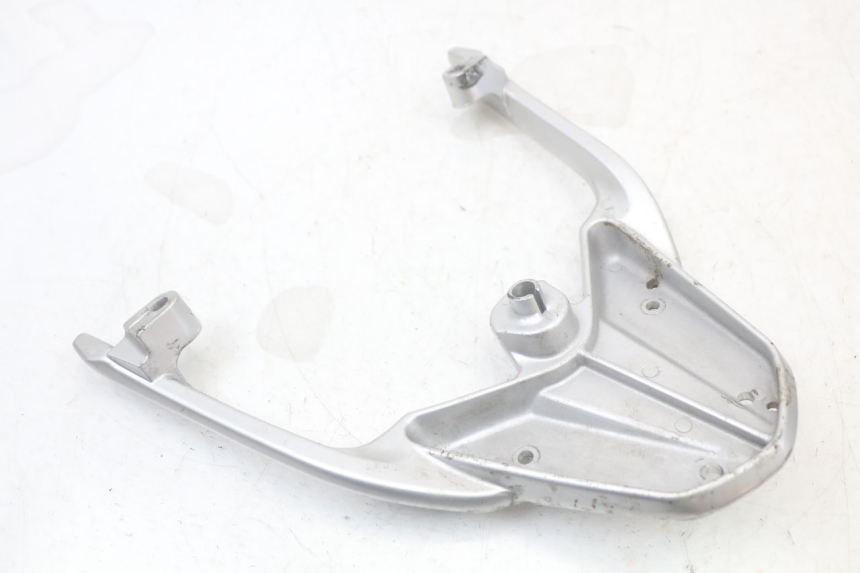 photo de POIGNEE ARRIERE KYMCO SUPER 8 125 (2008 - 2015) - Gros plan technique