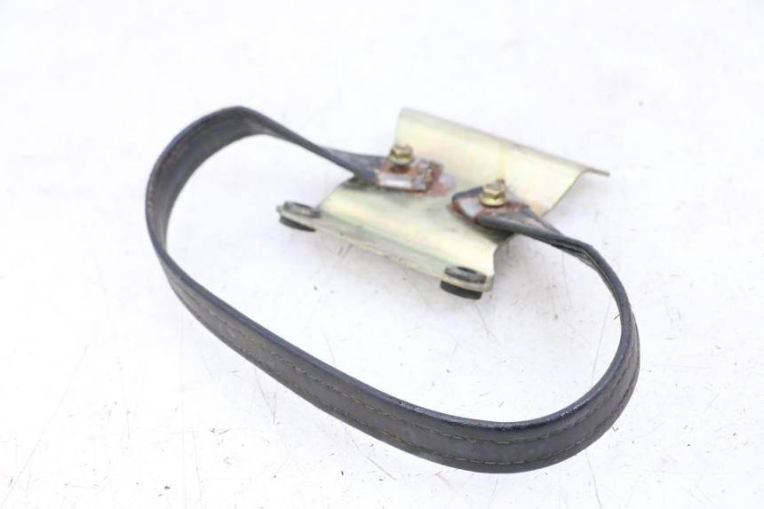 photo de POIGNEE ARRIERE DAELIM VL DAYSTAR 125 (2000 - 2011) - Détail de la pièce