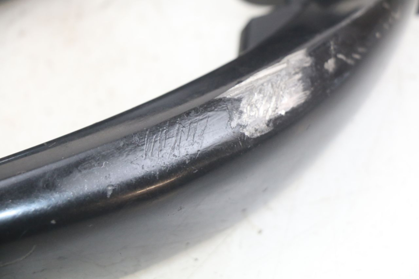 photo de POIGNEE ARRIERE YAMAHA X-MAX XMAX 250 (2006 - 2009) - Gros plan technique