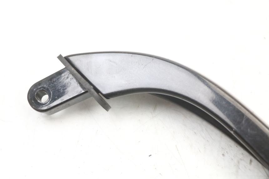 photo de POIGNEE ARRIERE YAMAHA X-MAX XMAX 250 (2006 - 2009) - Gros plan technique