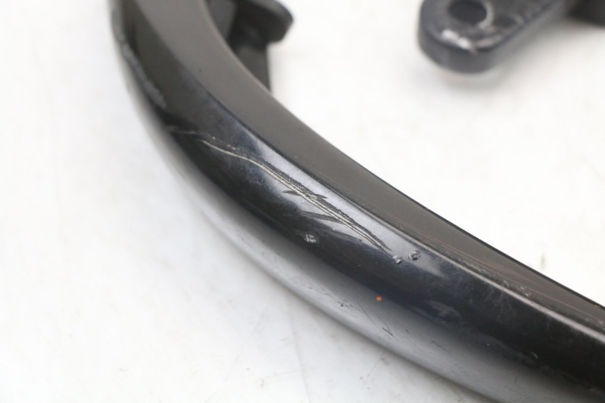 photo de POIGNEE ARRIERE YAMAHA X-MAX XMAX 250 (2006 - 2009) - Marquages et références