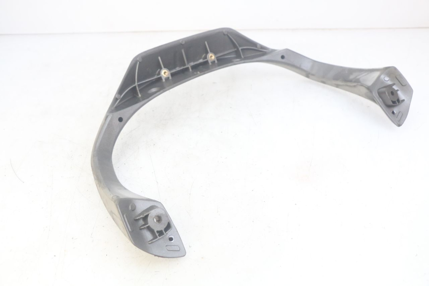 photo de POIGNEE ARRIERE PIAGGIO X8 125 (2004 - 2007) - Autre angle de vue