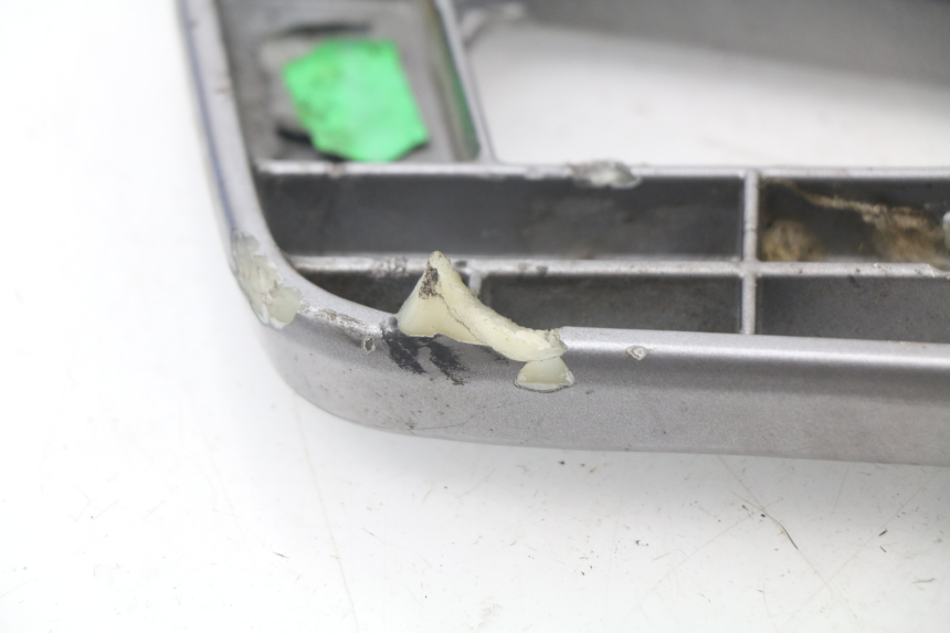 photo de POIGNEE ARRIERE HONDA XLV TRANSALP 650 (2005 - 2007) - État de surface