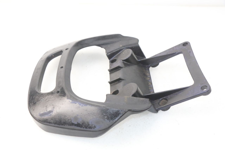 photo de POIGNEE ARRIERE YAMAHA YP MAJESTY 125 (1998 - 2001) - Gros plan technique