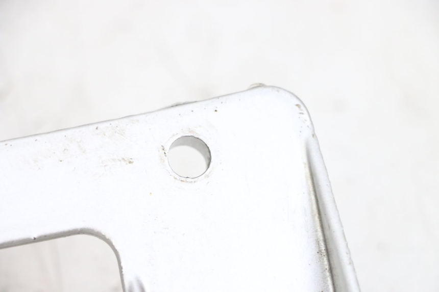 photo de POIGNEE ARRIERE YAMAHA YP MAJESTY 125 (2002 - 2006) - Détail de la pièce