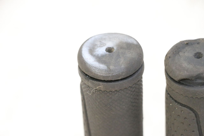 photo de POIGNEE DE GUIDON URBANGLIDE 100XS 1 - Vue d’ensemble