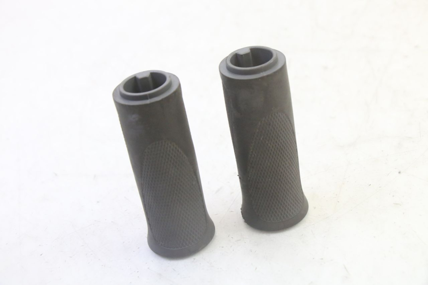 photo de POIGNEE DE GUIDON SEGWAY NINEBOT F65I 1 - Zoom état d’usage