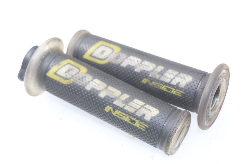 photo de POIGNEE DE GUIDON PEUGEOT LUDIX 50 (2005 - 2007) - Vue principale