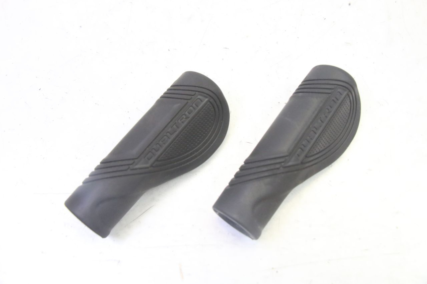 photo de POIGNEE DE GUIDON DUALTRON MINI SPECIAL 1 - Autre angle de vue