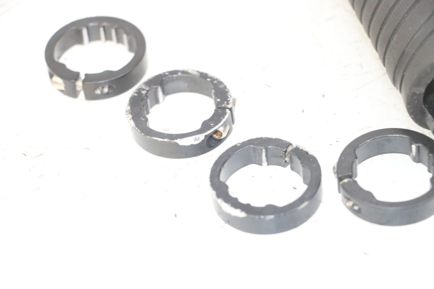 photo de POIGNEE DE GUIDON PUNK ELECTRIC RIDER 1 - Zoom état d’usage