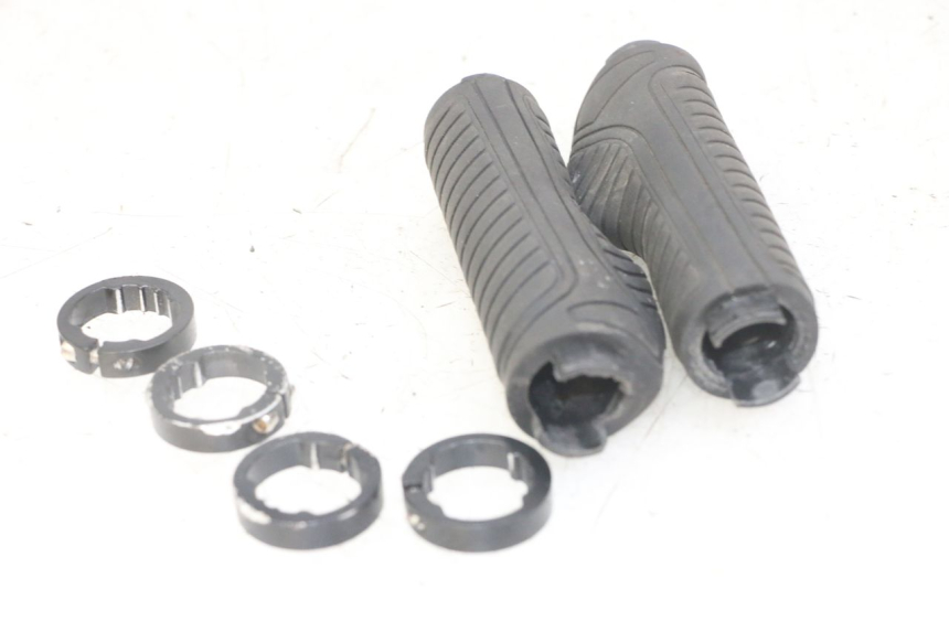 photo de POIGNEE DE GUIDON PUNK ELECTRIC RIDER 1 - Autre angle de vue