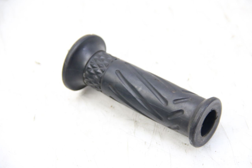 photo de POIGNEE DE GUIDON JM MOTORS SANTANA 50 (2014 - 2023) - Détail de la pièce