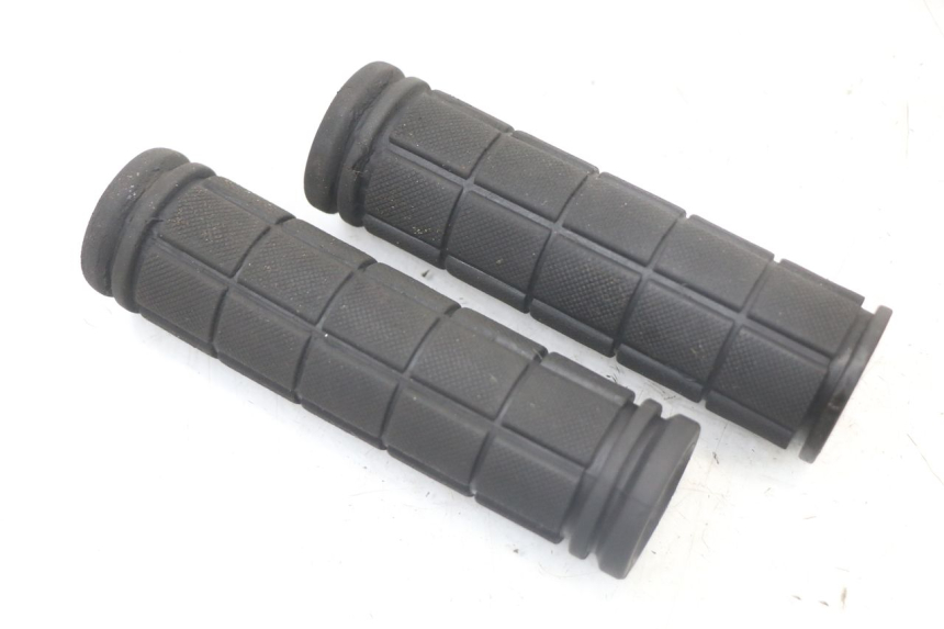 photo de POIGNEE DE GUIDON DUALTRON TOGO PLUS 1 - Détail de la pièce