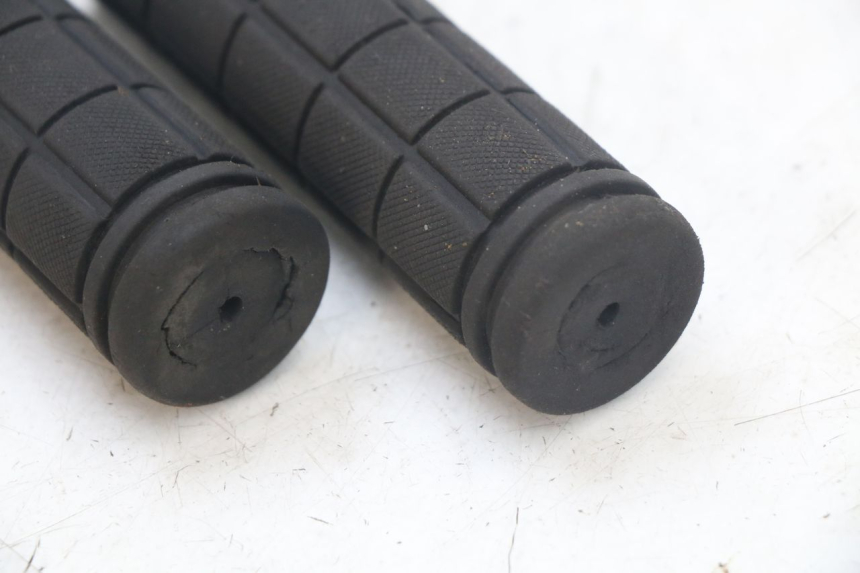 photo de POIGNEE DE GUIDON DUALTRON TOGO PLUS 1 - Autre angle de vue